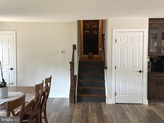 11 EDGEMERE DR, Yardley, PA 19067