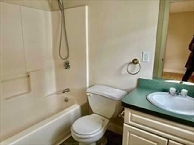 17 Myrtle St 1, Watertown, MA 02472