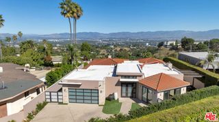 3116 Elvido Drive, Los Angeles, CA 90049