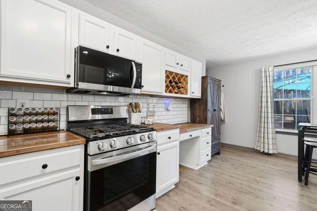 4974 Rockstone Way, Acworth, GA 30101