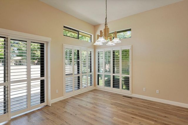 2427 Macarthur Pkwy, Lodi, CA 95242