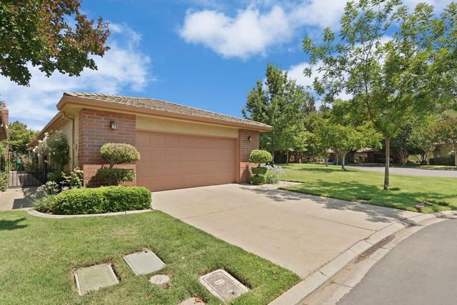 2427 Macarthur Pkwy, Lodi, CA 95242