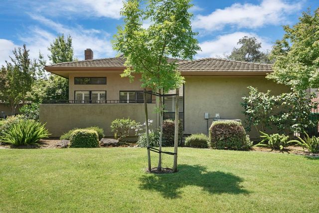 2427 Macarthur Pkwy, Lodi, CA 95242