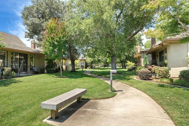 2427 Macarthur Pkwy, Lodi, CA 95242