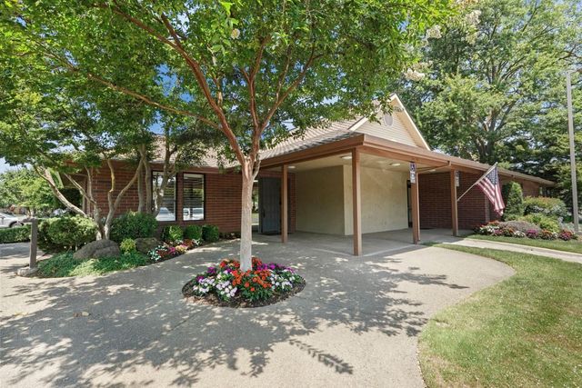 2427 Macarthur Pkwy, Lodi, CA 95242