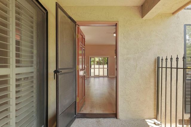 2427 Macarthur Pkwy, Lodi, CA 95242
