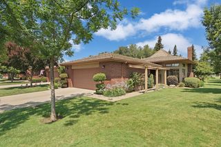 2427 Macarthur Pkwy, Lodi, CA 95242