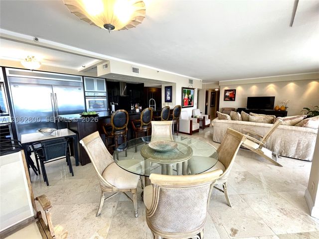 19707 Turnberry Way 10E, Aventura, FL 33180