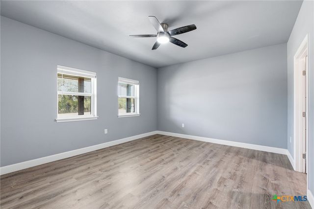 475 Cross Road, Kingsbury, TX 78638