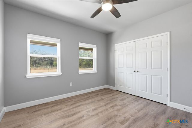 475 Cross Road, Kingsbury, TX 78638