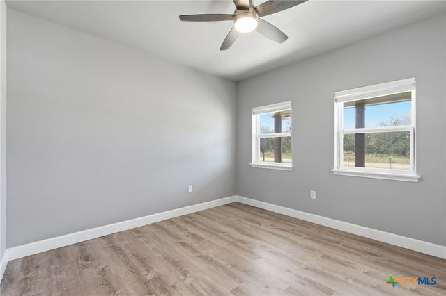 475 Cross Road, Kingsbury, TX 78638