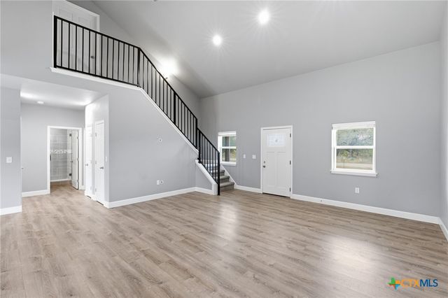 475 Cross Road, Kingsbury, TX 78638