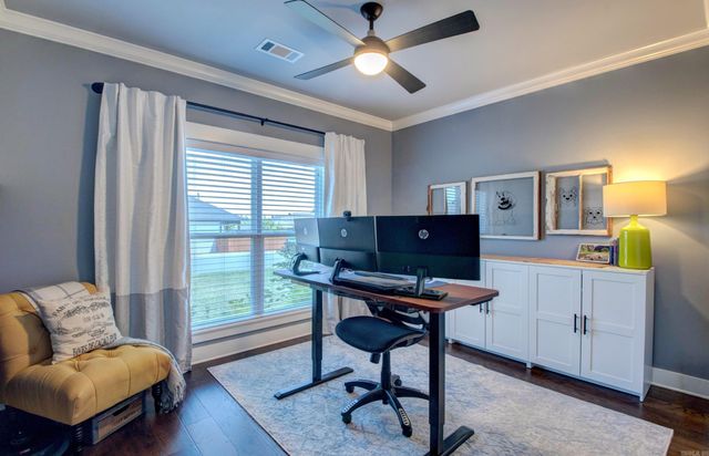 13 Hanna Loop, Maumelle, AR 72113