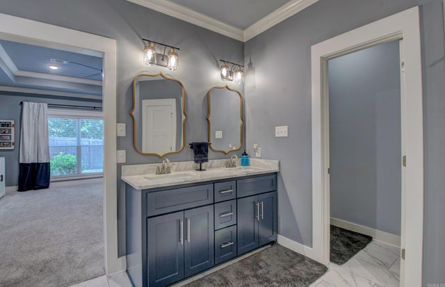 13 Hanna Loop, Maumelle, AR 72113