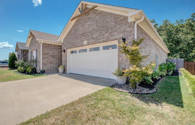 13 Hanna Loop, Maumelle, AR 72113