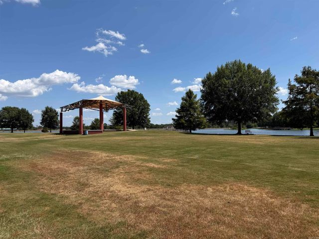 13 Hanna Loop, Maumelle, AR 72113