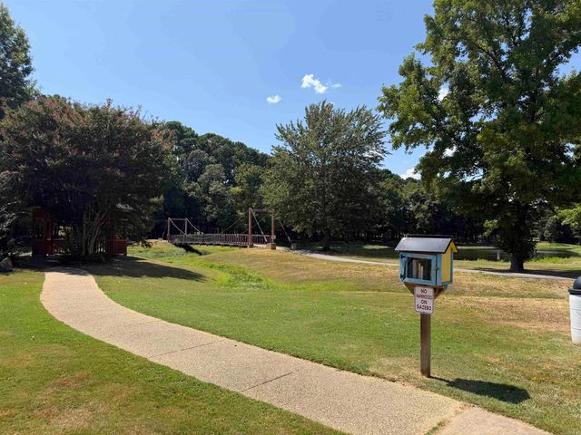 13 Hanna Loop, Maumelle, AR 72113