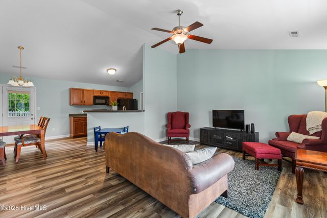159 Louie Lane, Jacksonville, NC 28540