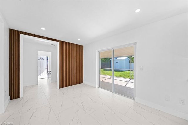 5551 Sunrise DR, Fort Myers, FL 33919