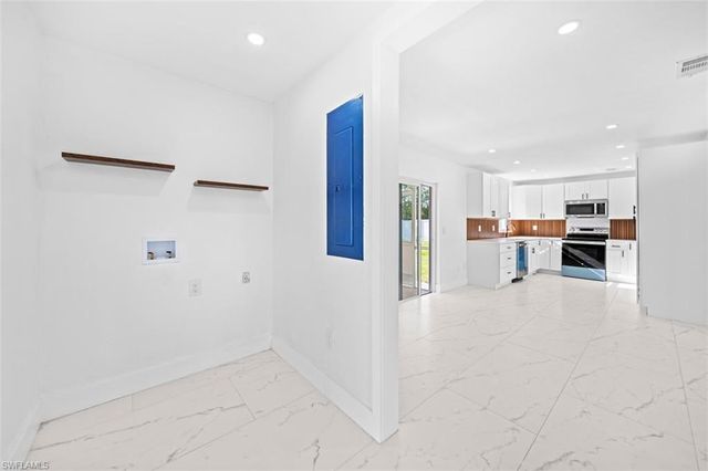 5551 Sunrise DR, Fort Myers, FL 33919