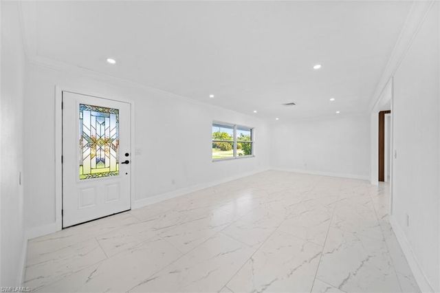 5551 Sunrise DR, Fort Myers, FL 33919
