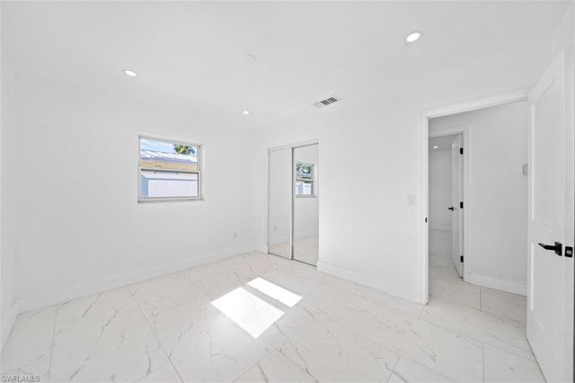 5551 Sunrise DR, Fort Myers, FL 33919