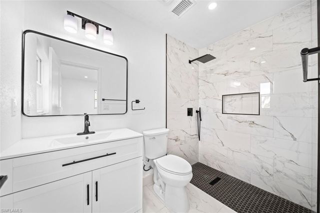 5551 Sunrise DR, Fort Myers, FL 33919