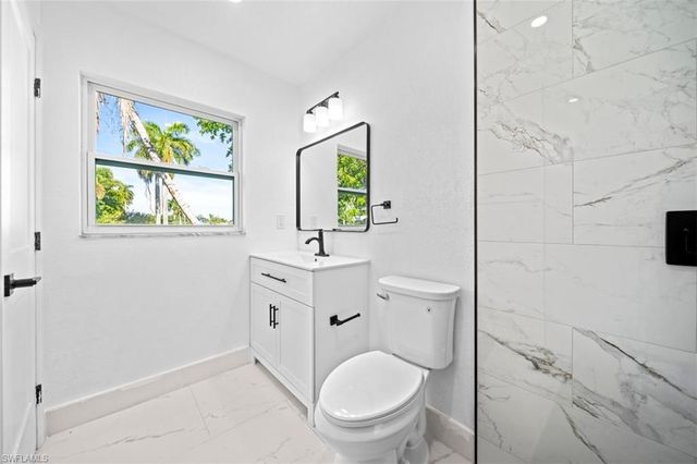 5551 Sunrise DR, Fort Myers, FL 33919