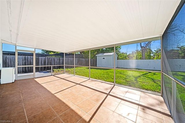 5551 Sunrise DR, Fort Myers, FL 33919