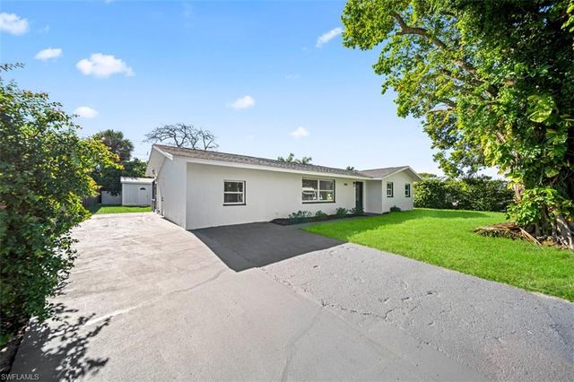 5551 Sunrise DR, Fort Myers, FL 33919
