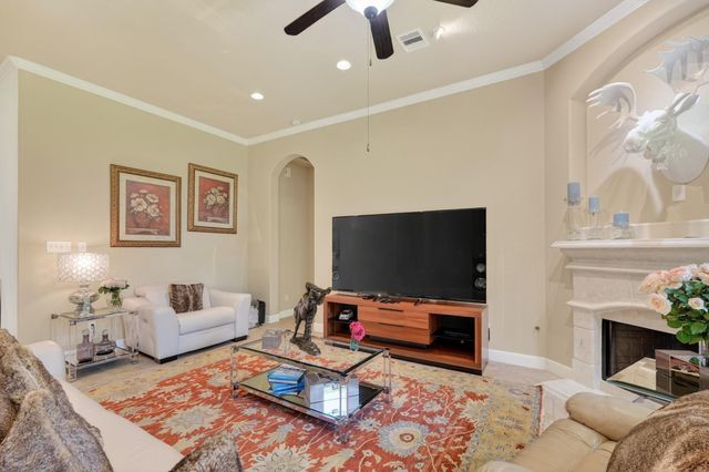 55 S Victoriana Circle, Spring, TX 77389