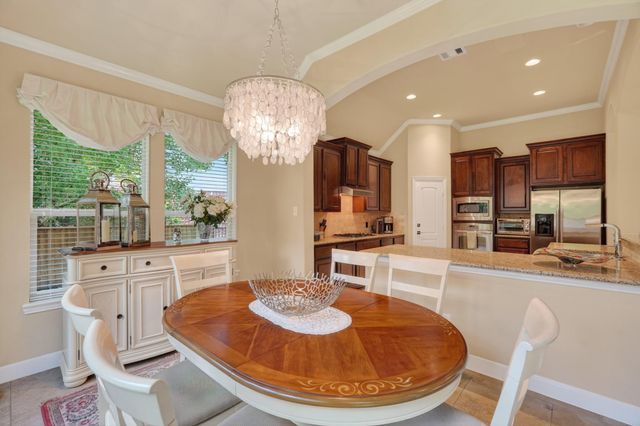 55 S Victoriana Circle, Spring, TX 77389