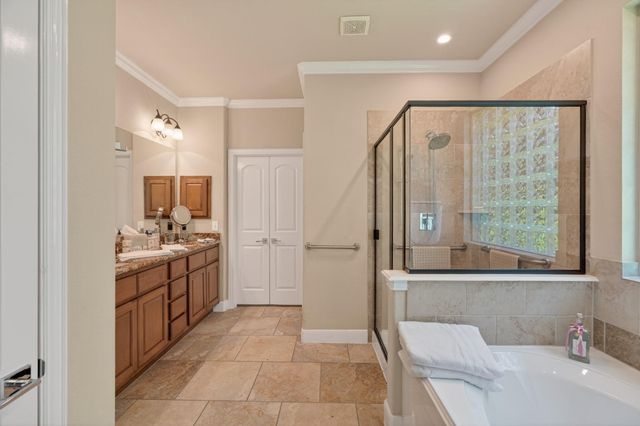 55 S Victoriana Circle, Spring, TX 77389