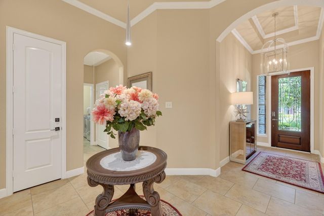 55 S Victoriana Circle, Spring, TX 77389