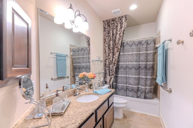 55 S Victoriana Circle, Spring, TX 77389