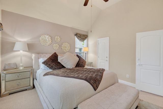 55 S Victoriana Circle, Spring, TX 77389