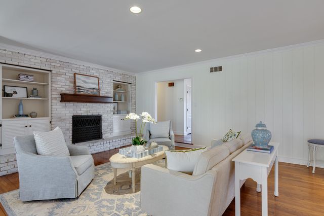 5264 S ANGELA ST, Memphis, TN 38120