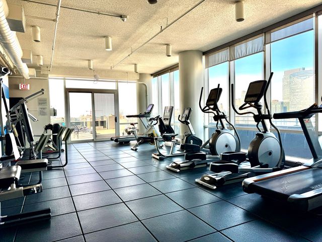 737 W Washington Boulevard 802, Chicago, IL 60661