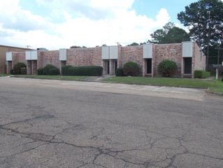 211 Gay Street, Mccomb, MS 39648