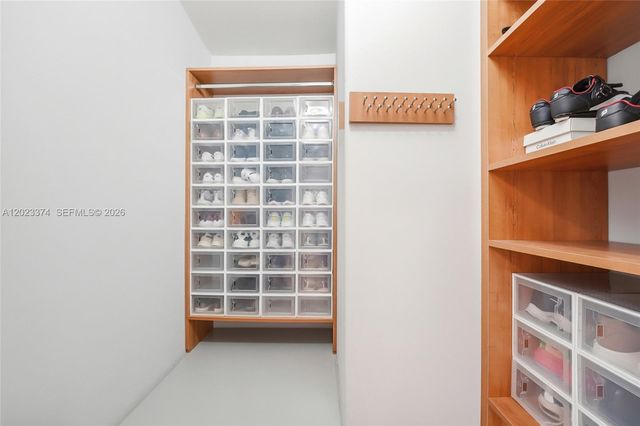 19920 NW 9th Dr 19920, Pembroke Pines, FL 33029
