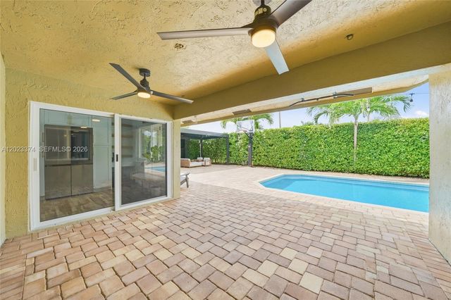 19920 NW 9th Dr 19920, Pembroke Pines, FL 33029