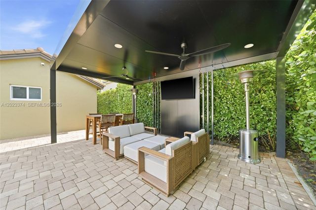 19920 NW 9th Dr 19920, Pembroke Pines, FL 33029