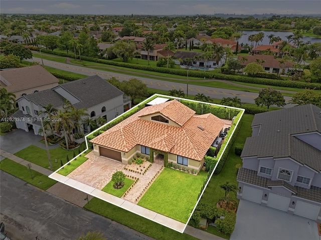19920 NW 9th Dr 19920, Pembroke Pines, FL 33029
