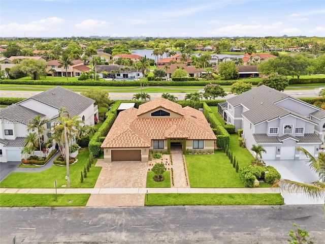 19920 NW 9th Dr 19920, Pembroke Pines, FL 33029