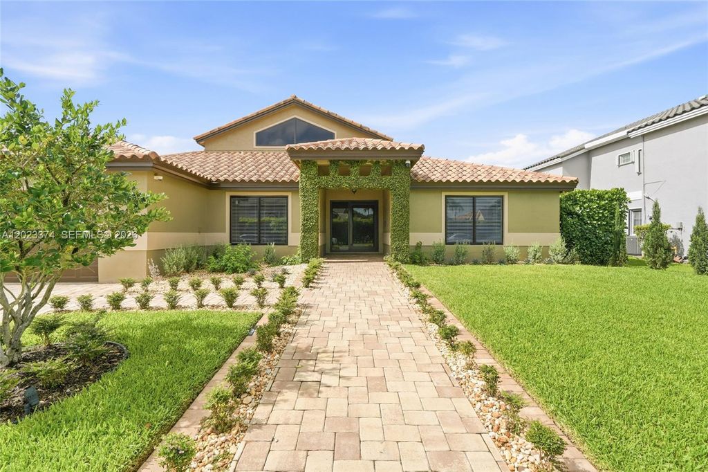 19920 NW 9th Dr 19920, Pembroke Pines, FL 33029