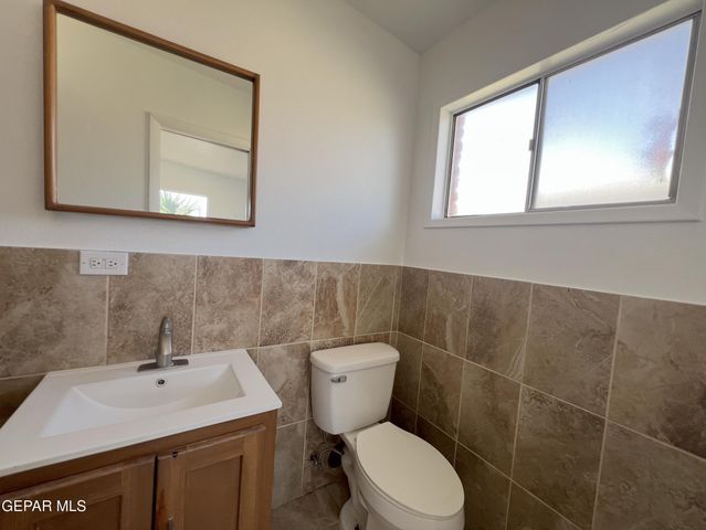 10009 JAMAICA Street, El Paso, TX 79924