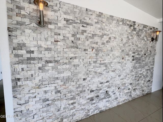 10009 JAMAICA Street, El Paso, TX 79924