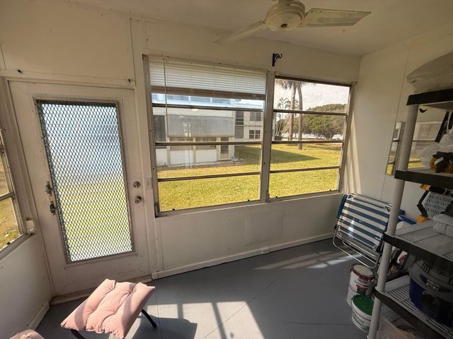 2004 Lake Osborne Drive 4, Lake Worth Beach, FL 33461