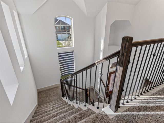 818 Kingwood Drive, League City, TX 77573