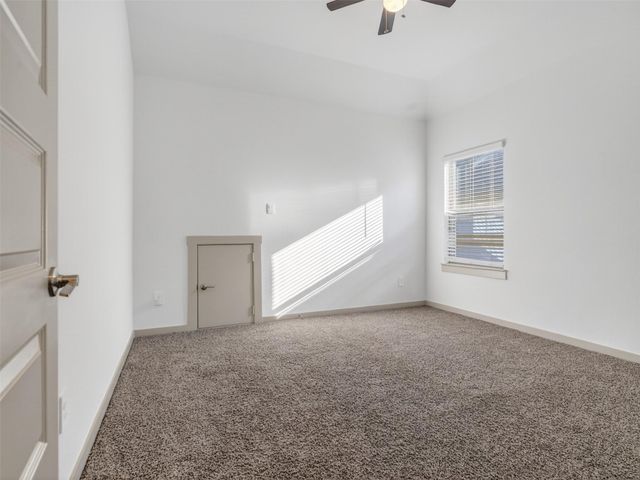 818 Kingwood Drive, League City, TX 77573